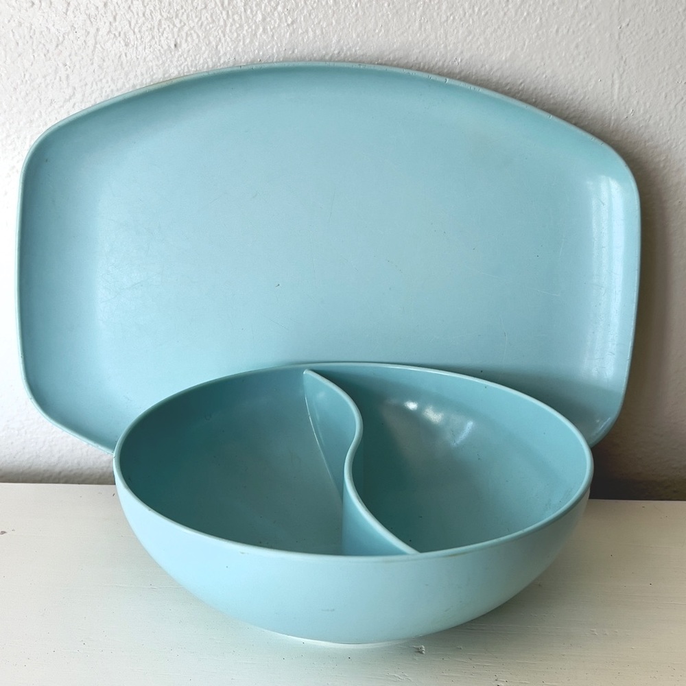 Set of vintage Stetson Melmac divided bowl & tray